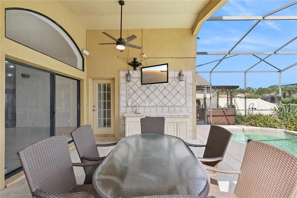 For Sale: $455,000 (3 beds, 2 baths, 1434 Square Feet)
