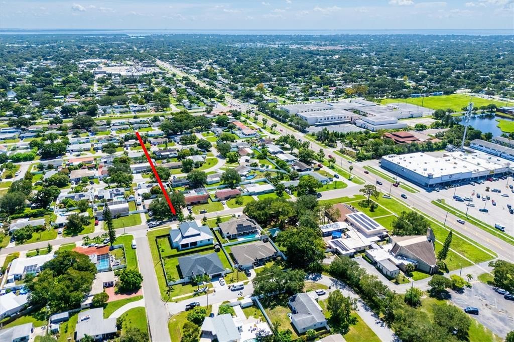 En Venta: $995,500 (3 camas, 2 baños, 2242 Pies cuadrados)