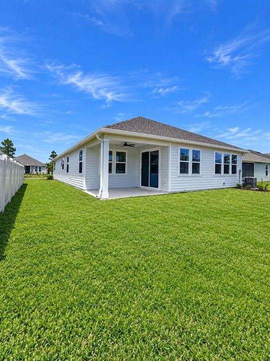 En Venta: $484,000 (4 camas, 3 baños, 2239 Pies cuadrados)