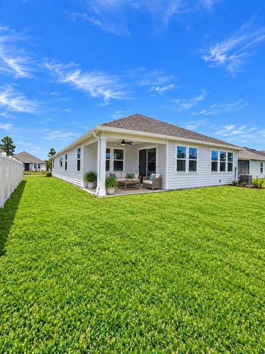 En Venta: $484,000 (4 camas, 3 baños, 2239 Pies cuadrados)