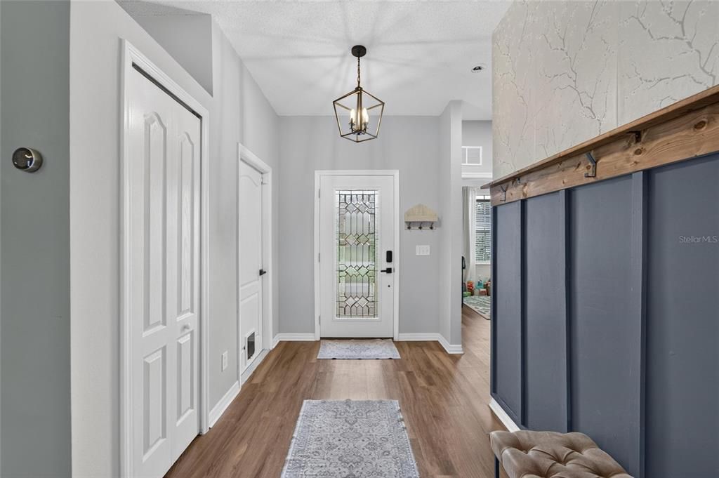 For Sale: $309,900 (3 beds, 2 baths, 1354 Square Feet)