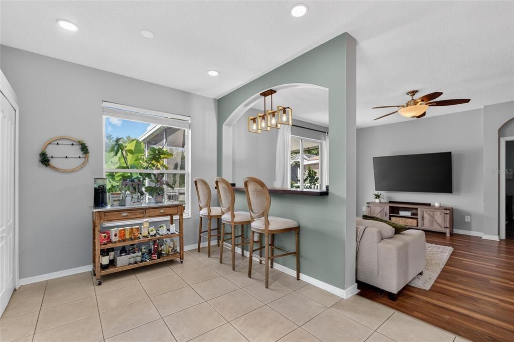 For Sale: $309,900 (3 beds, 2 baths, 1354 Square Feet)