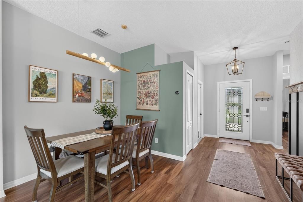 For Sale: $309,900 (3 beds, 2 baths, 1354 Square Feet)