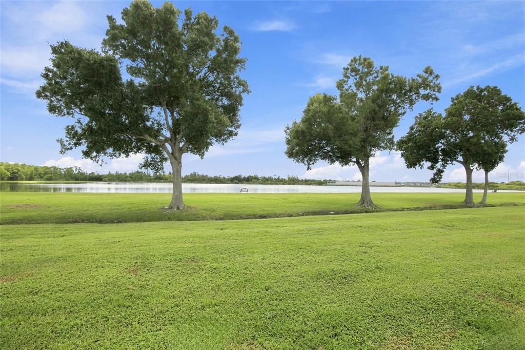 For Sale: $135,000 (2 beds, 1 baths, 784 Square Feet)