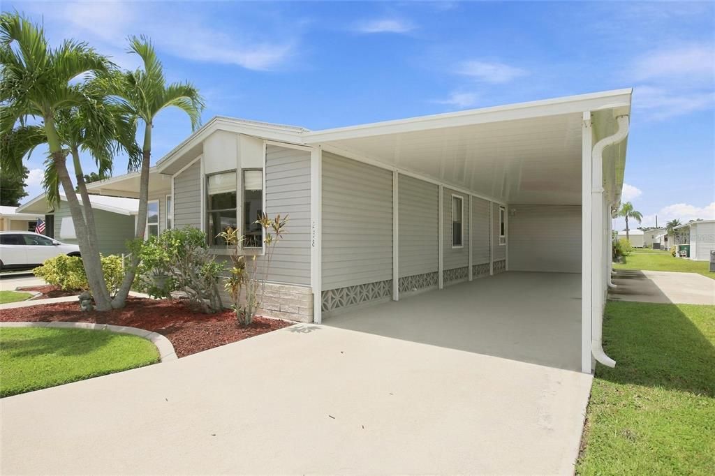For Sale: $135,000 (2 beds, 1 baths, 784 Square Feet)
