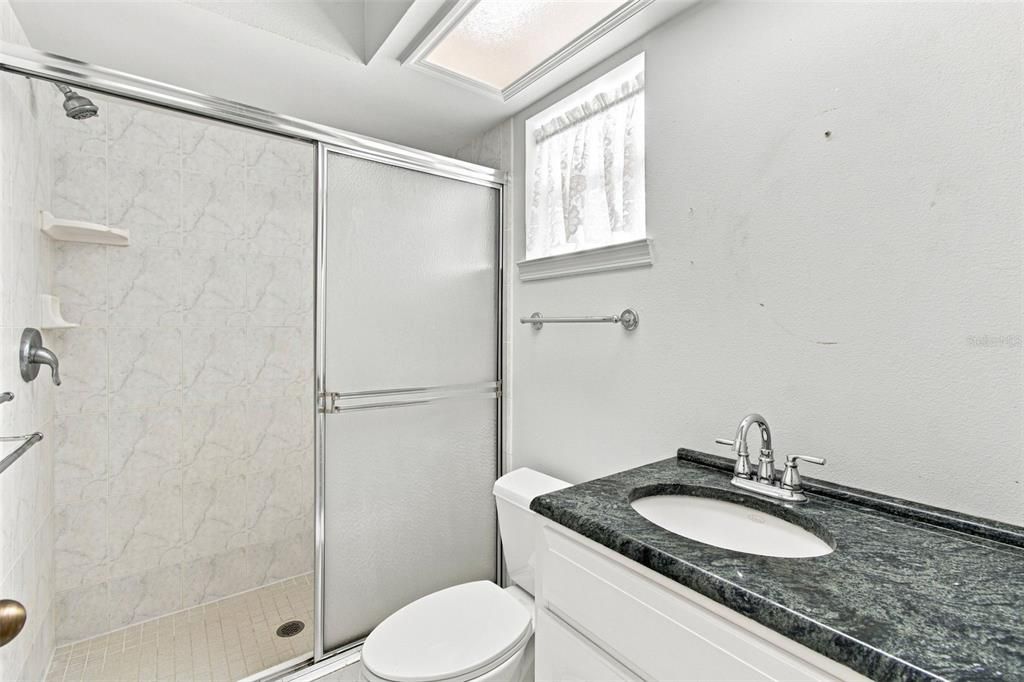 En Venta: $310,000 (4 camas, 2 baños, 1678 Pies cuadrados)