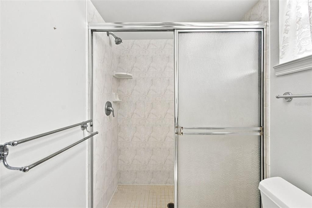 En Venta: $310,000 (4 camas, 2 baños, 1678 Pies cuadrados)