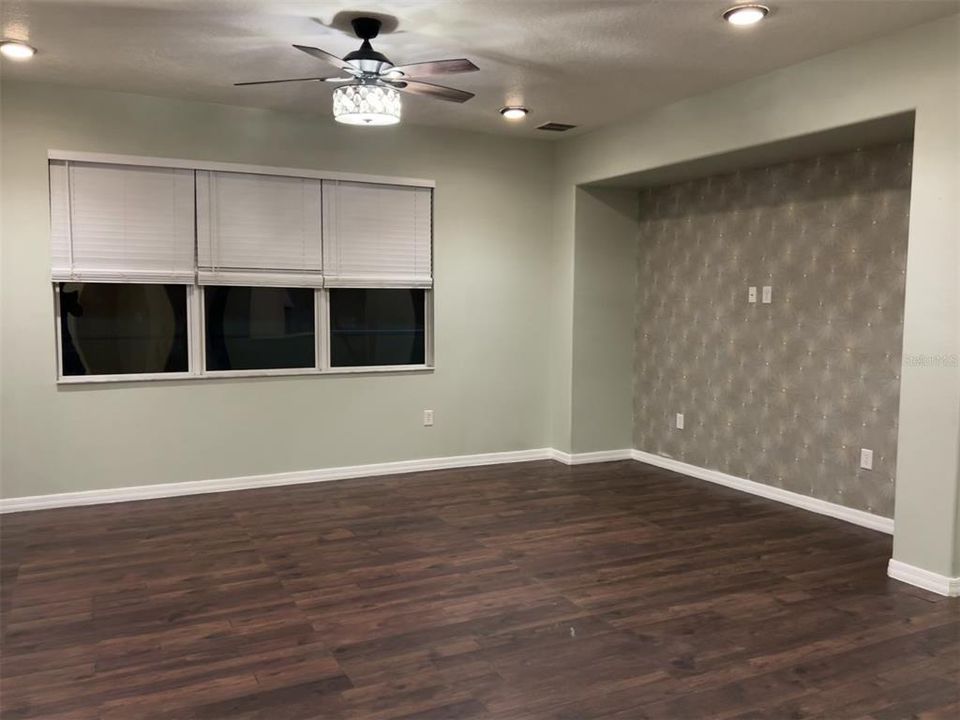 For Sale: $620,000 (4 beds, 3 baths, 3189 Square Feet)