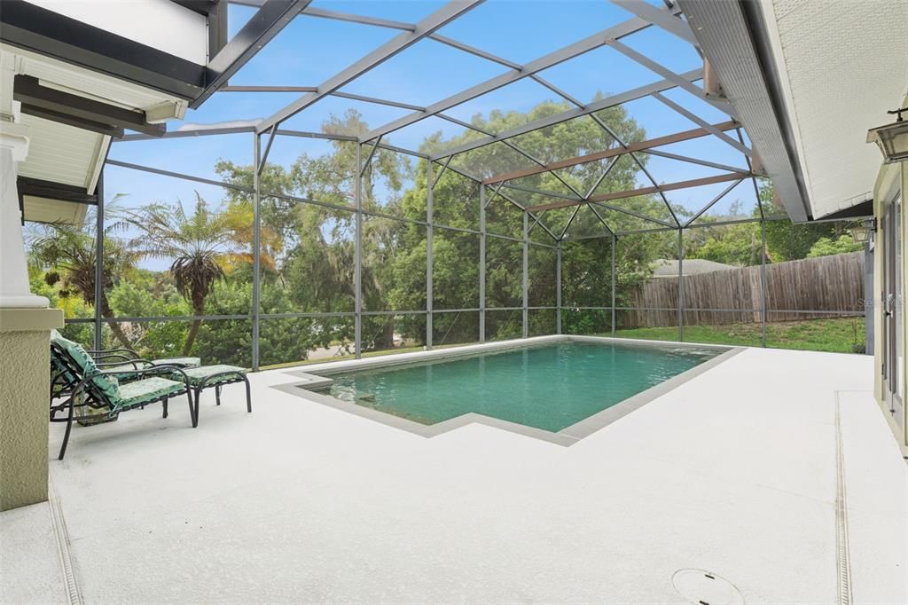 En Venta: $675,000 (4 camas, 3 baños, 2381 Pies cuadrados)