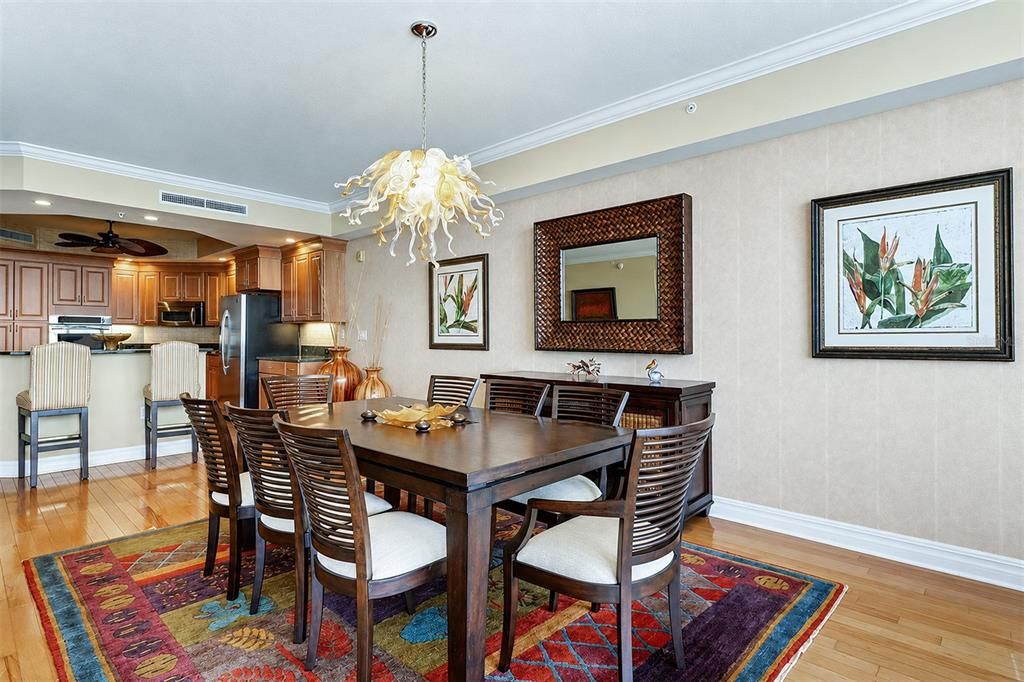 En Venta: $2,350,000 (3 camas, 3 baños, 2760 Pies cuadrados)