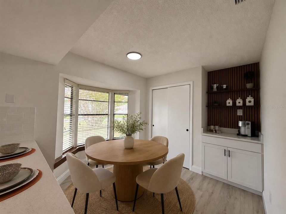 En Venta: $315,000 (3 camas, 2 baños, 1468 Pies cuadrados)