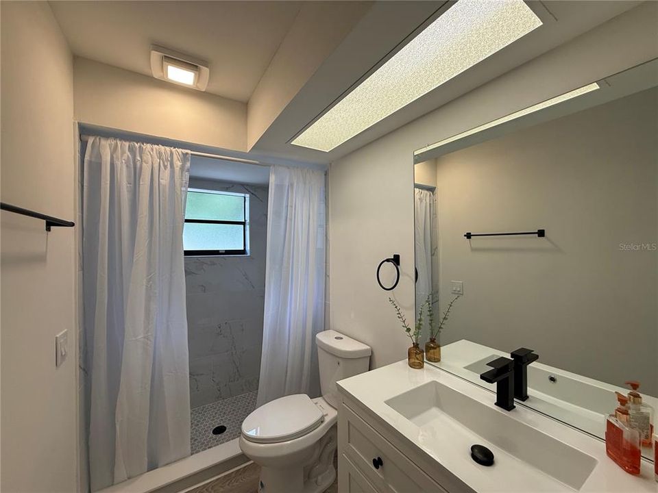 En Venta: $315,000 (3 camas, 2 baños, 1468 Pies cuadrados)