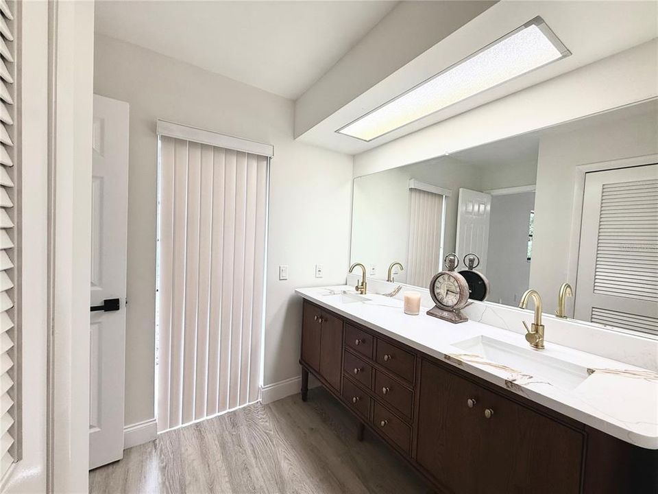 En Venta: $315,000 (3 camas, 2 baños, 1468 Pies cuadrados)