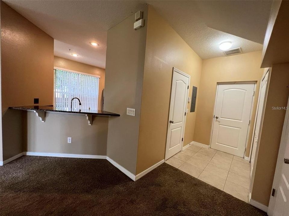 For Rent: $2,200 (3 beds, 2 baths, 1595 Square Feet)