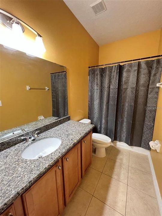 For Rent: $2,200 (3 beds, 2 baths, 1595 Square Feet)