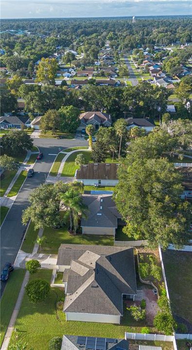 For Sale: $368,500 (4 beds, 2 baths, 2018 Square Feet)