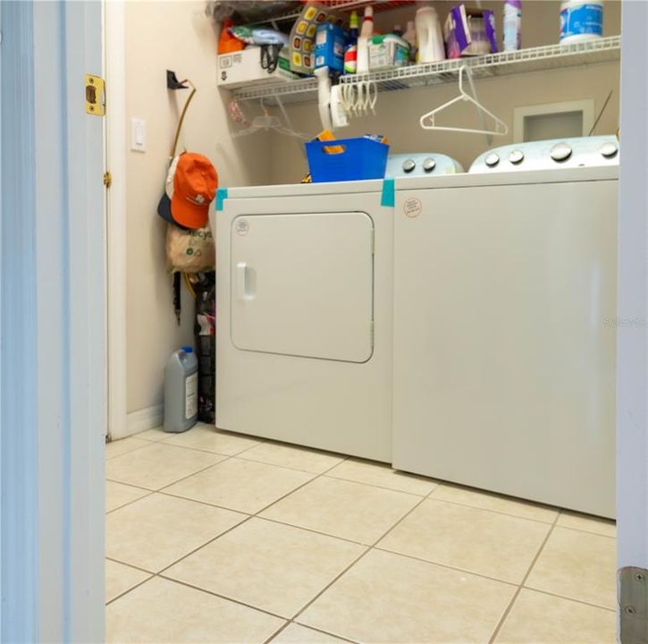 For Sale: $368,500 (4 beds, 2 baths, 2018 Square Feet)