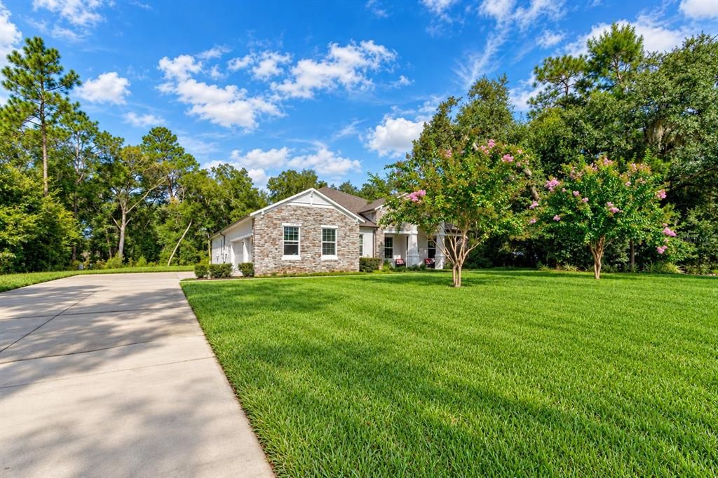 For Sale: $775,000 (4 beds, 3 baths, 3028 Square Feet)