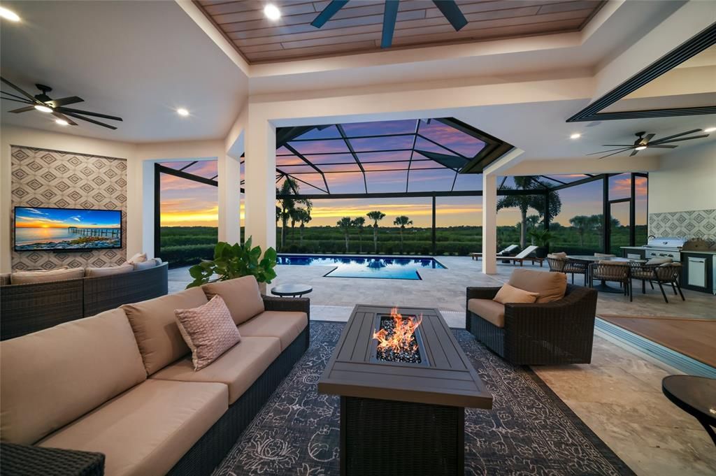 For Sale: $3,095,000 (4 beds, 4 baths, 3692 Square Feet)