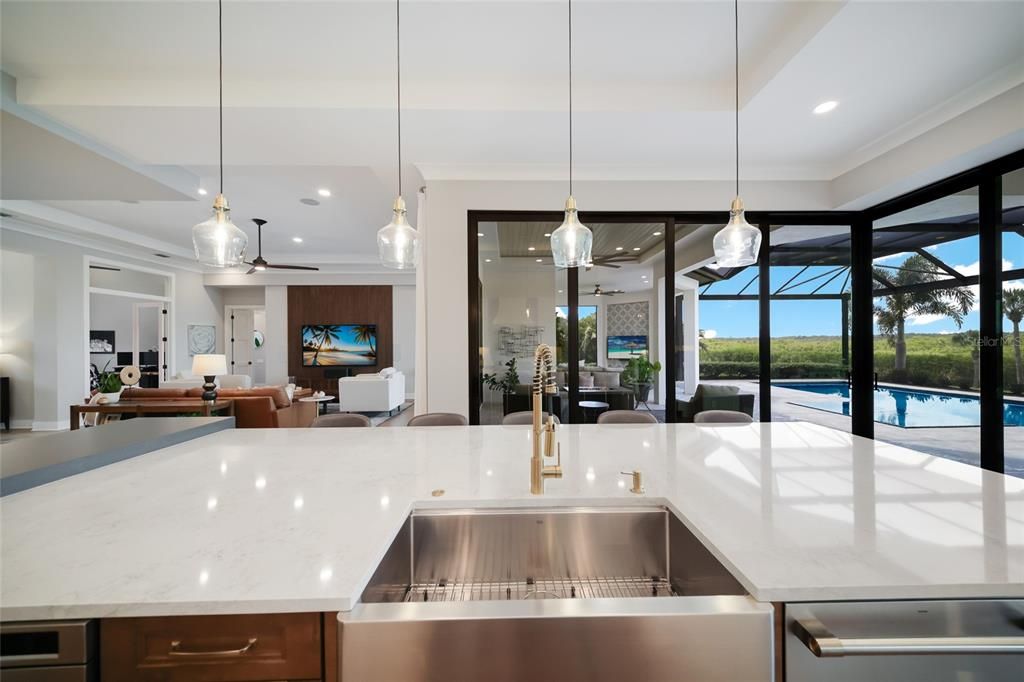 For Sale: $3,095,000 (4 beds, 4 baths, 3692 Square Feet)