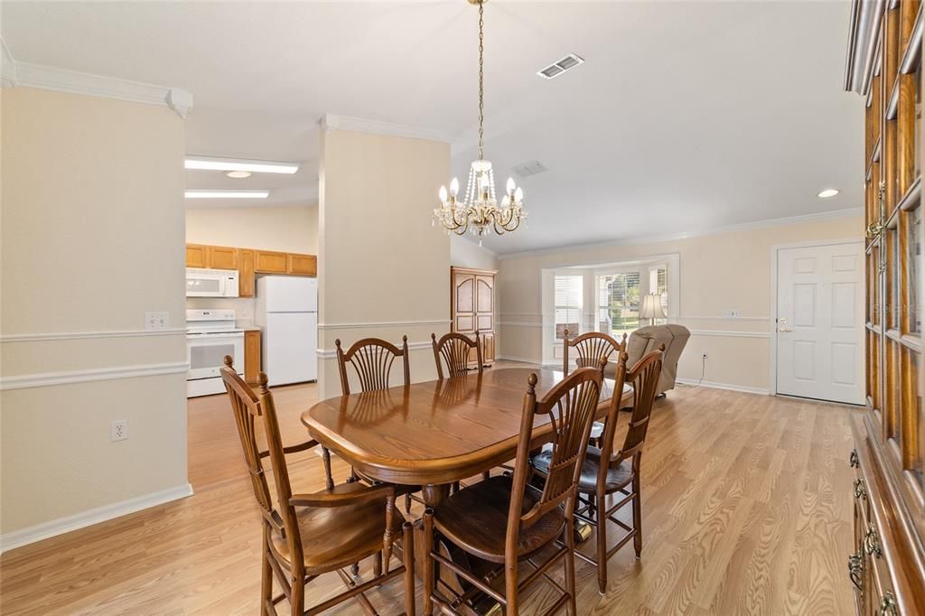 For Sale: $247,500 (3 beds, 2 baths, 1772 Square Feet)