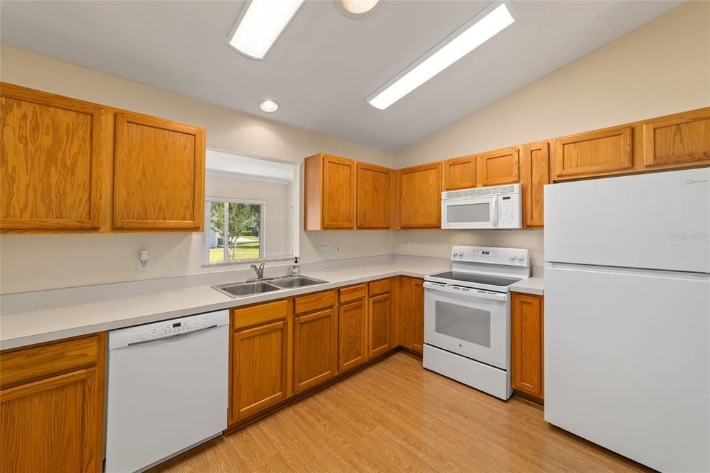 For Sale: $247,500 (3 beds, 2 baths, 1772 Square Feet)