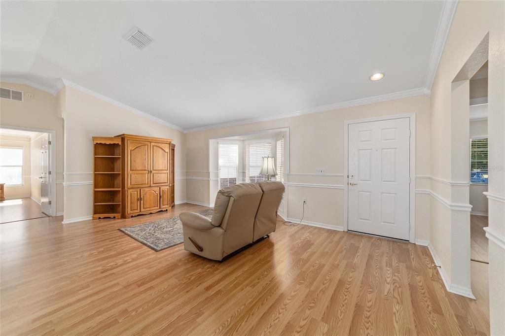 For Sale: $247,500 (3 beds, 2 baths, 1772 Square Feet)
