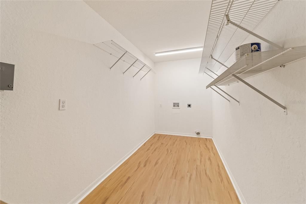 For Sale: $247,500 (3 beds, 2 baths, 1772 Square Feet)