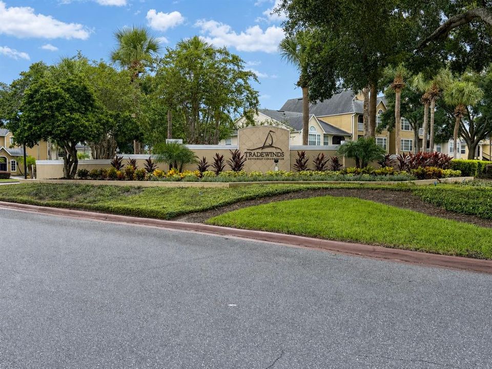 For Sale: $170,000 (2 beds, 2 baths, 829 Square Feet)