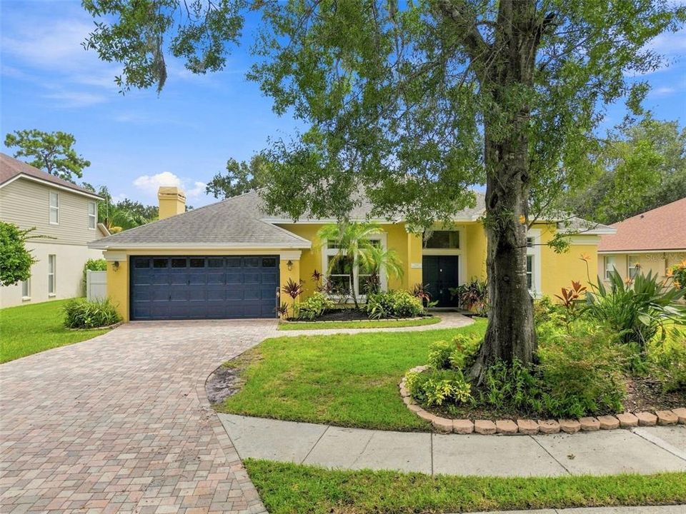 For Sale: $610,000 (4 beds, 2 baths, 2105 Square Feet)