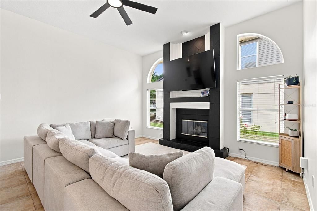 For Sale: $610,000 (4 beds, 2 baths, 2105 Square Feet)