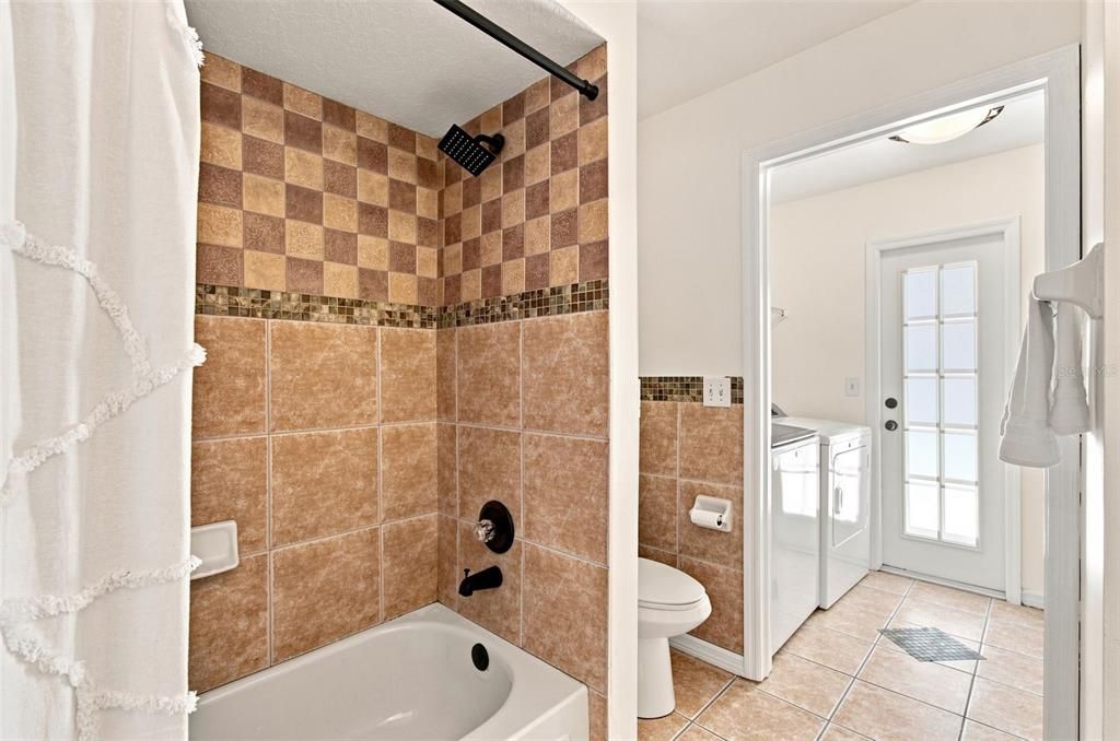 For Sale: $610,000 (4 beds, 2 baths, 2105 Square Feet)