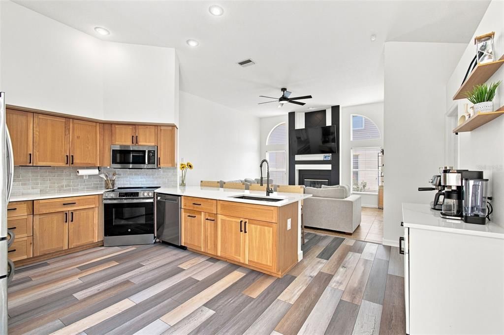 For Sale: $610,000 (4 beds, 2 baths, 2105 Square Feet)