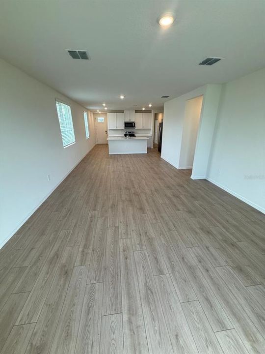 En Renta: $2,185 (4 camas, 2 baños, 1607 Pies cuadrados)