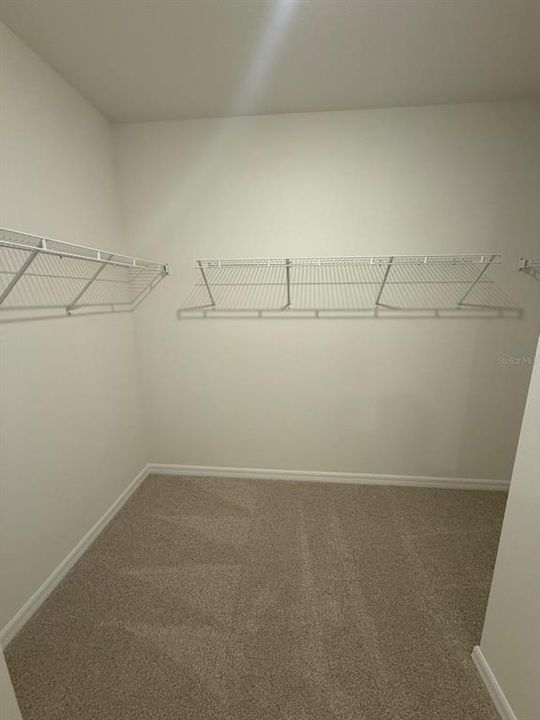 En Renta: $2,185 (4 camas, 2 baños, 1607 Pies cuadrados)