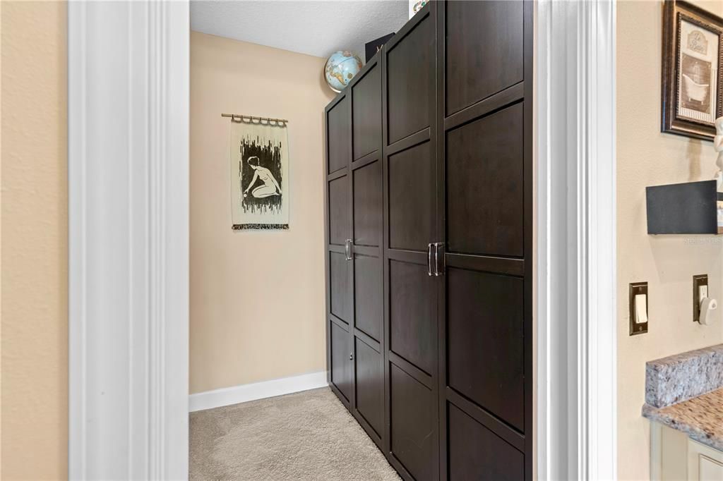 For Sale: $645,000 (3 beds, 2 baths, 1944 Square Feet)