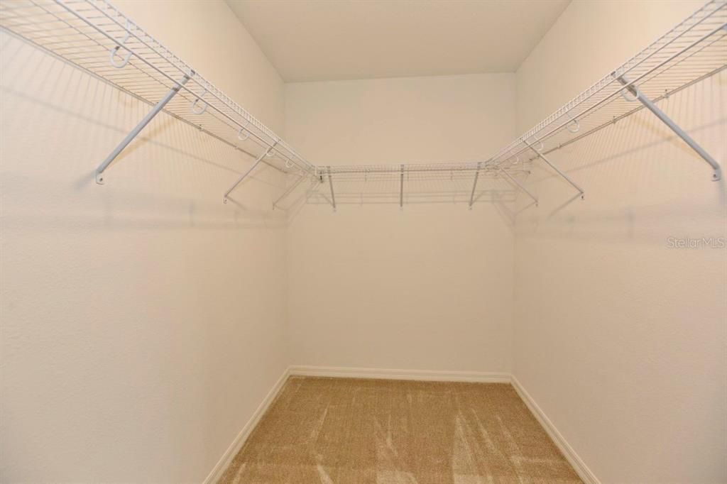 В аренду: $2,700 (3 спален, 2 ванн, 2305 Квадратных фут)
