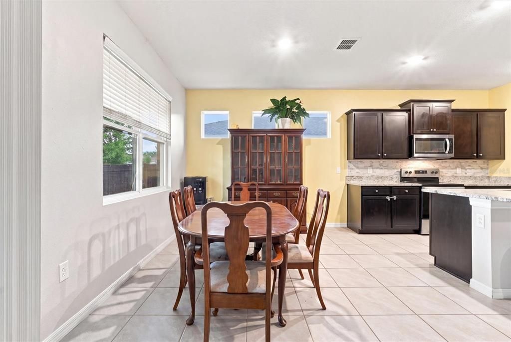 For Sale: $339,900 (4 beds, 2 baths, 2034 Square Feet)
