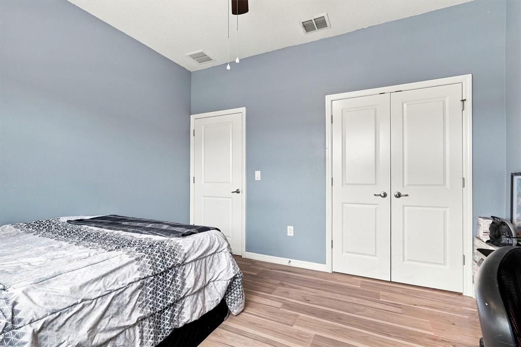 For Sale: $339,900 (4 beds, 2 baths, 2034 Square Feet)