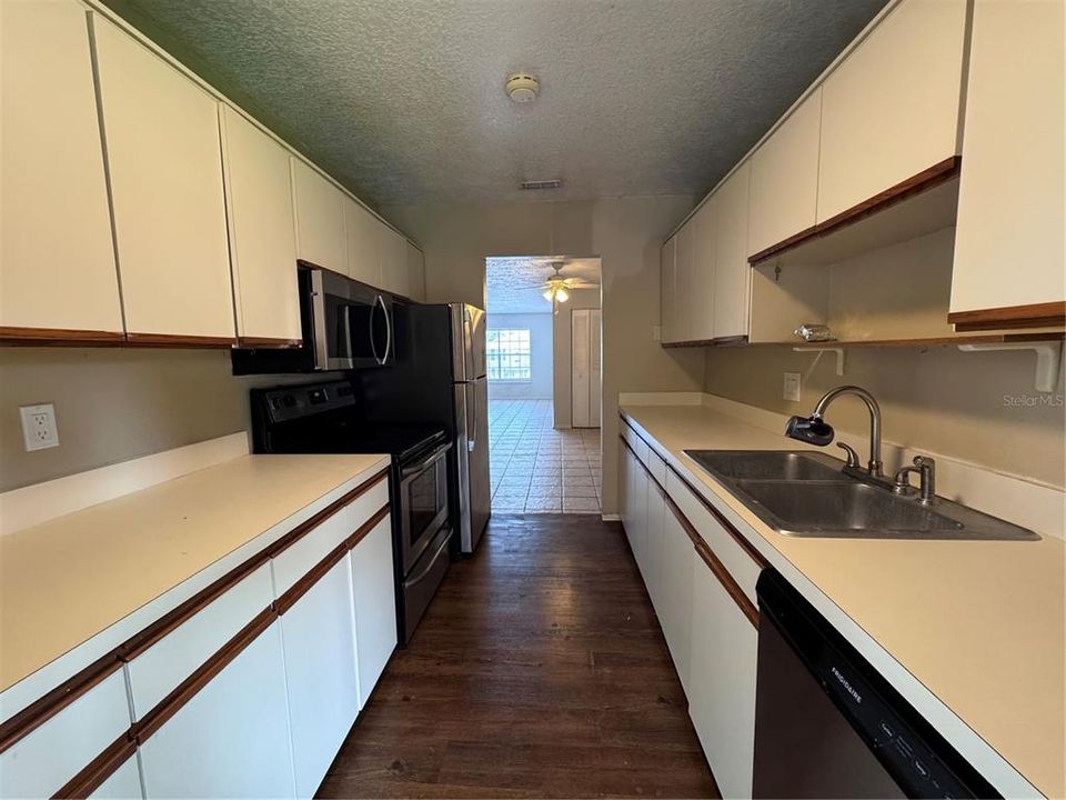 En Renta: $1,900 (3 camas, 2 baños, 1317 Pies cuadrados)