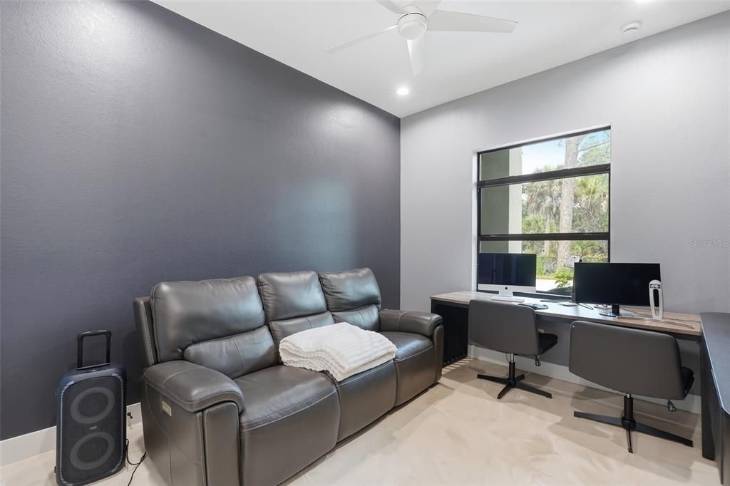 For Sale: $1,399,999 (5 beds, 3 baths, 3400 Square Feet)