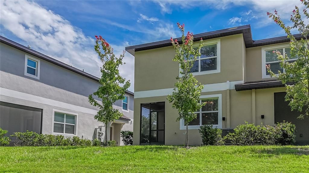 For Rent: $2,295 (3 beds, 2 baths, 1787 Square Feet)