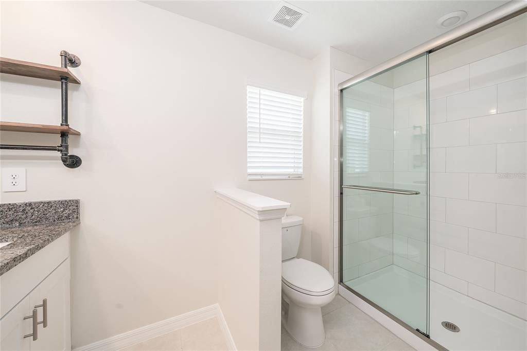 For Rent: $2,295 (3 beds, 2 baths, 1787 Square Feet)