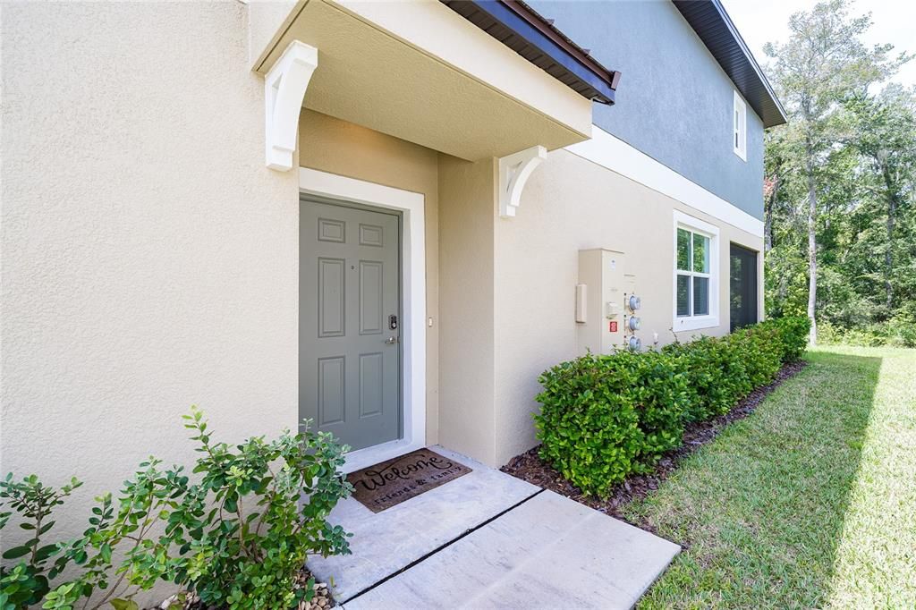 For Rent: $2,295 (3 beds, 2 baths, 1787 Square Feet)
