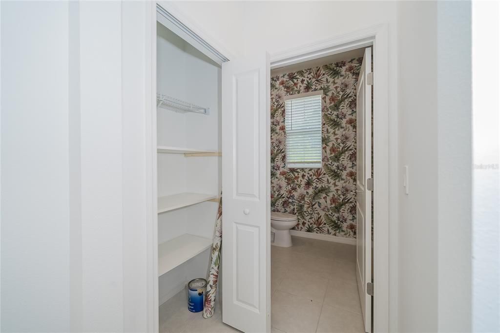 For Rent: $2,295 (3 beds, 2 baths, 1787 Square Feet)