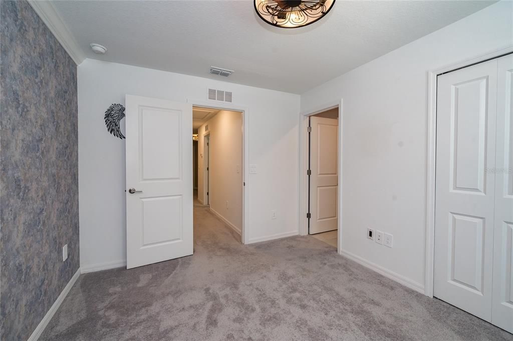 For Rent: $2,295 (3 beds, 2 baths, 1787 Square Feet)