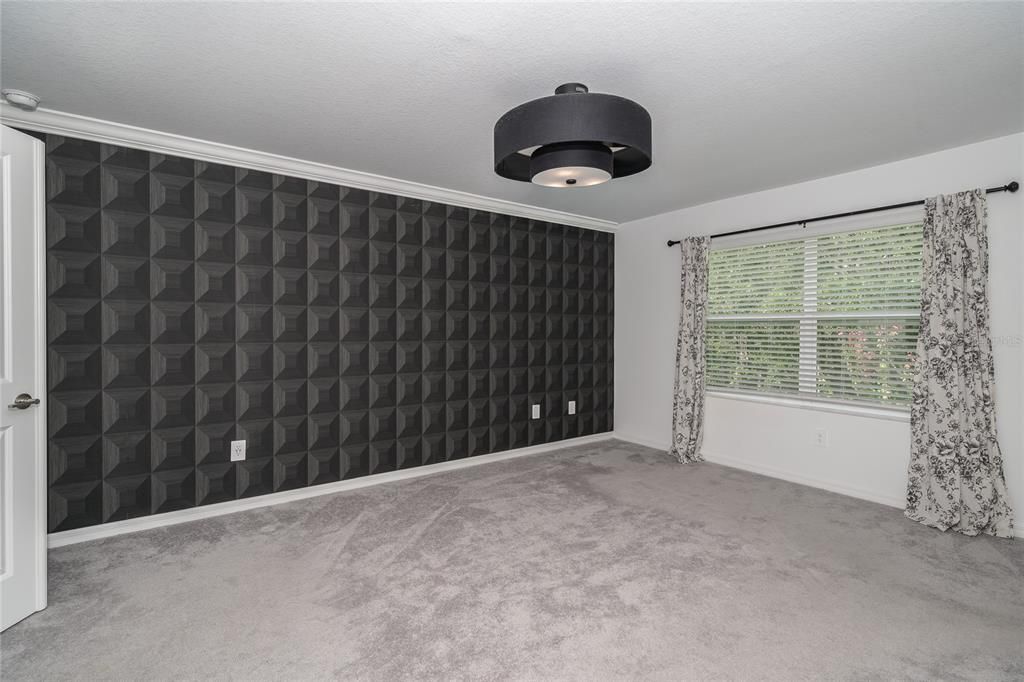 For Rent: $2,295 (3 beds, 2 baths, 1787 Square Feet)