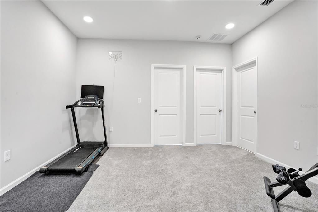 For Sale: $425,000 (3 beds, 2 baths, 1846 Square Feet)