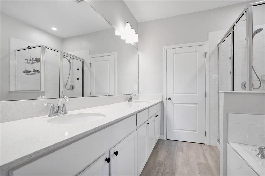 For Sale: $425,000 (3 beds, 2 baths, 1846 Square Feet)