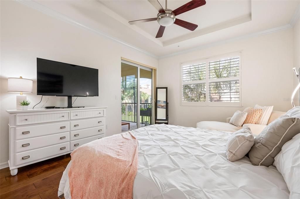 For Sale: $560,000 (3 beds, 2 baths, 2334 Square Feet)